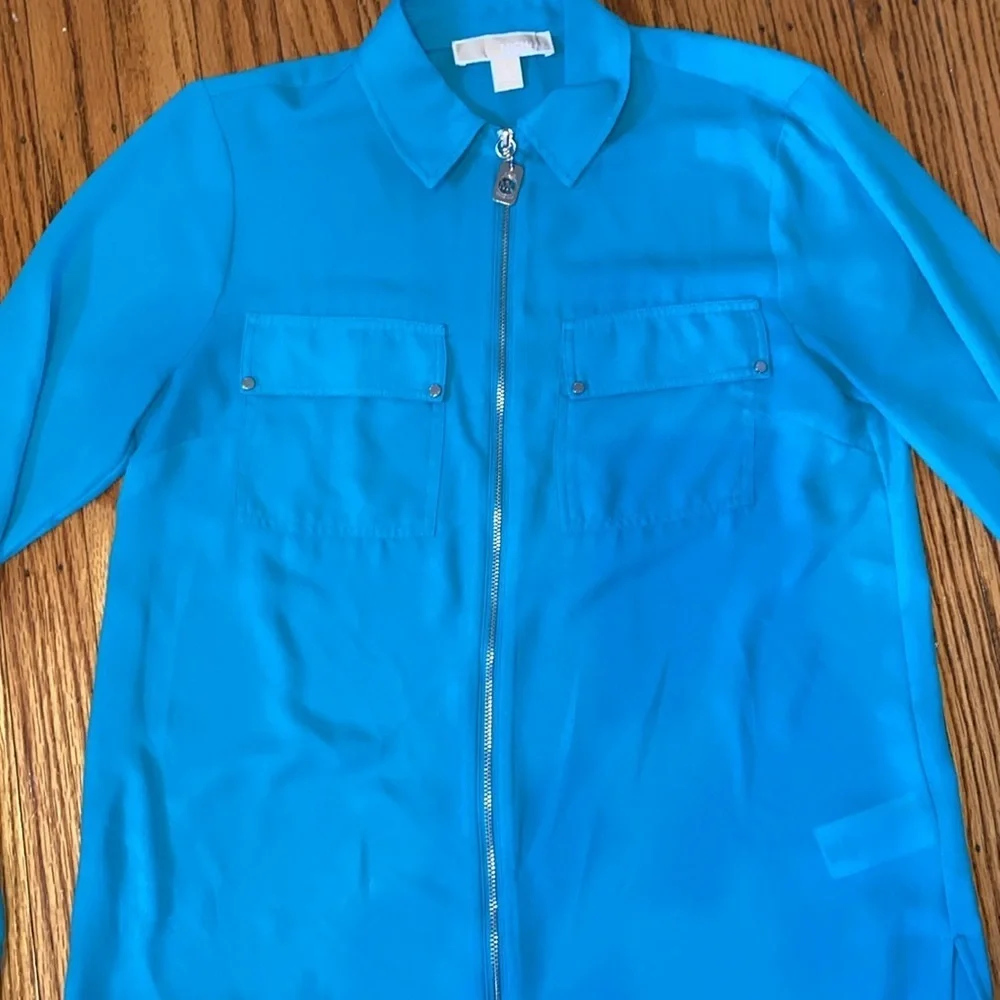 Michael Kors size small teal blouse